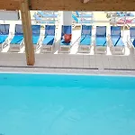 My Mobil Homes Κάμπινγκ Σαιν-Ζαν-ντε-Μον